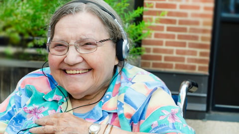 Music Brings Back Memories for Patients with Memory Loss